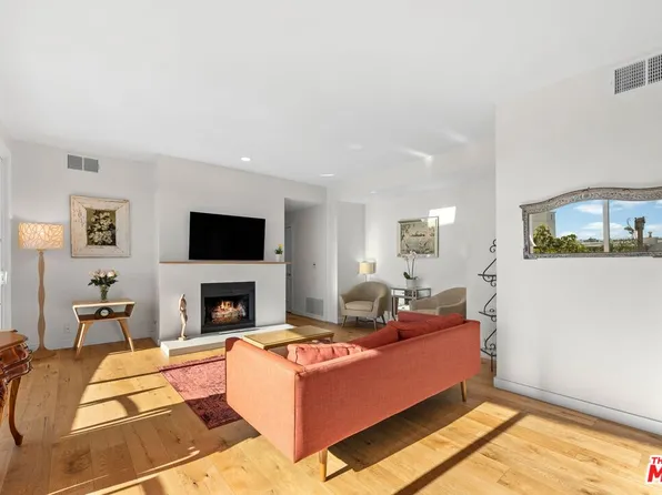 11535 Rochester Ave Unit 302, Los Angeles, CA 90025