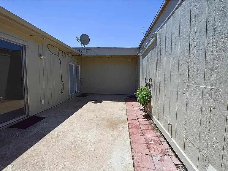 6814 Marshall Place Dr — Photo 13