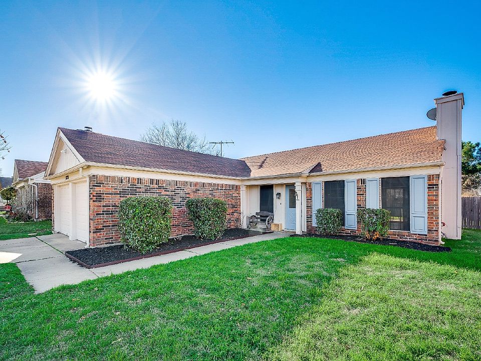1st image of 3728 Staghorn Cir S