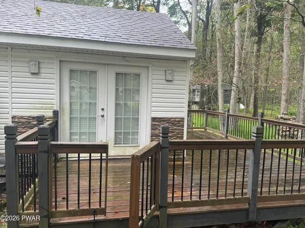 53 Comanche Path, Gouldsboro, PA 18424