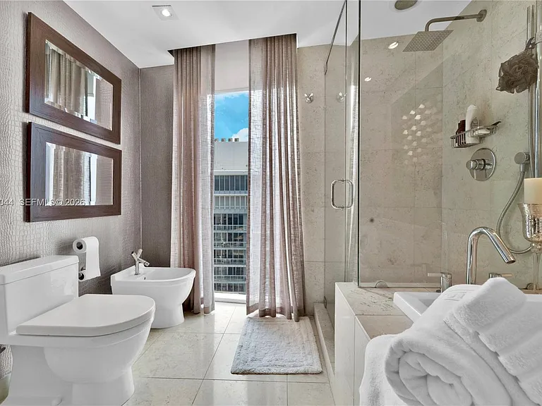 475 Brickell Ave #5013 — Photo 9