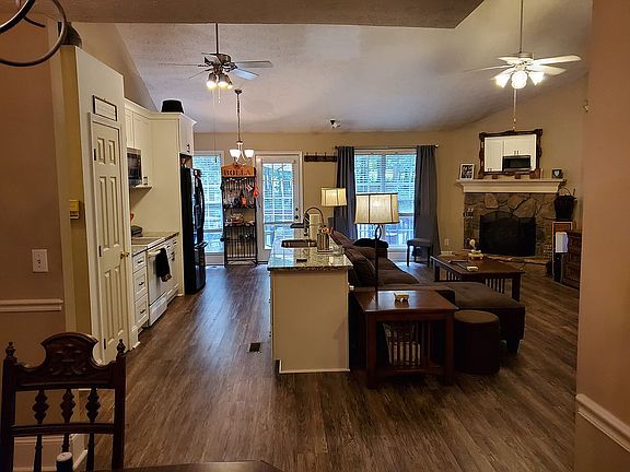 5th image of 6136 Live Oak Dr
