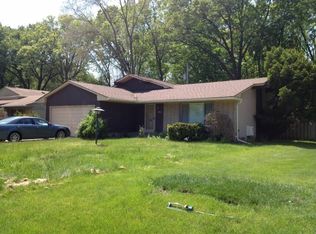 23865 Rockingham St, Southfield, MI 48033