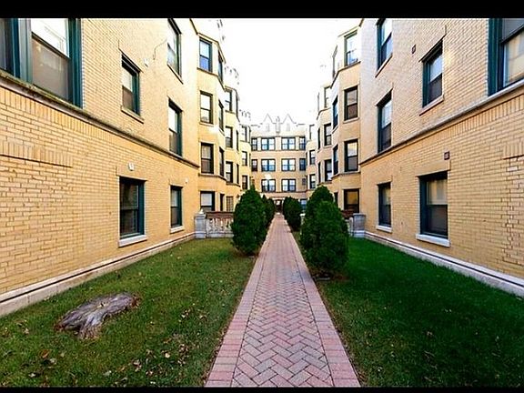 5th image of 6610 S Kenwood Ave APT 208