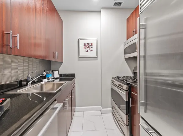 1 Central Park West image 4 of 8