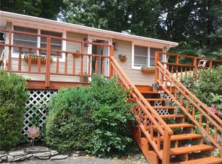 138 Shore Dr, New Windsor, NY 12553