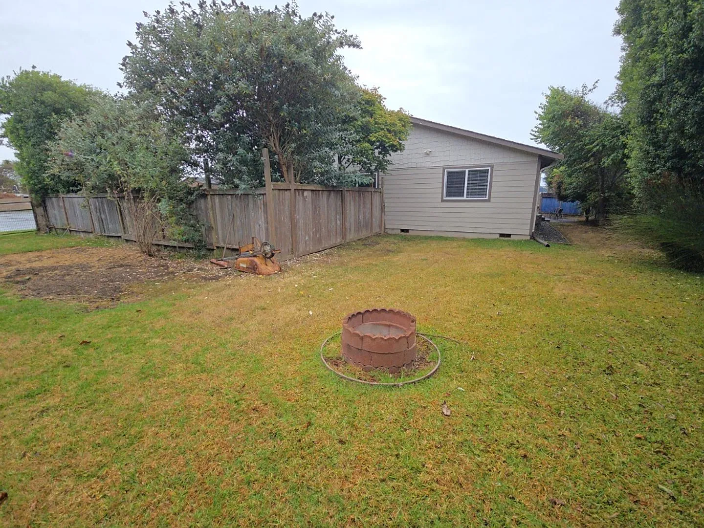 1655 - 1659 Fischer Ave. PRM: Andrew  — Photo 3