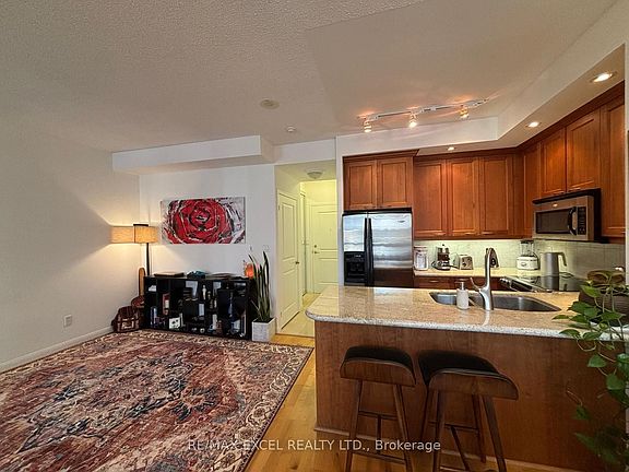 5th image of 900 Mount Pleasant Rd #426