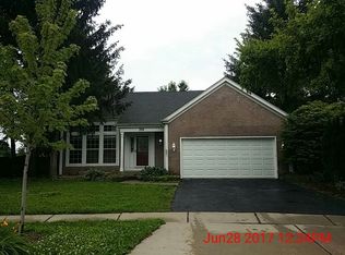 324 Spinnaker Cv, Carpentersville, IL 60110