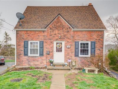 426 Fairway Dr, Pittsburgh, PA, 15227