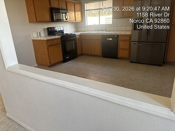 2nd image of 1158 River Dr