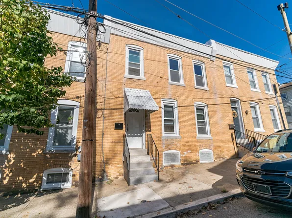 226 Carson St, Philadelphia, PA 19127