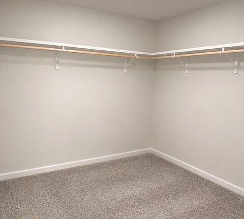 5th image of 646 Griffiths Ct
