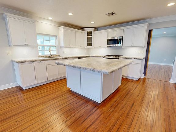 2nd image of 6356 Eldridge Rd