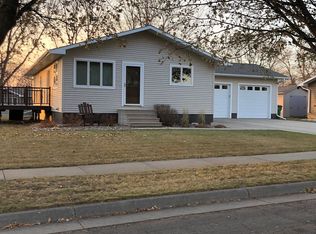 1025 13th St NE, Watertown, SD 57201
