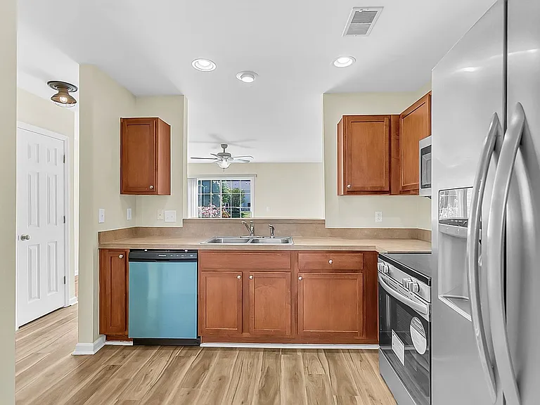 1003 Washitonia Way #C — Photo 12
