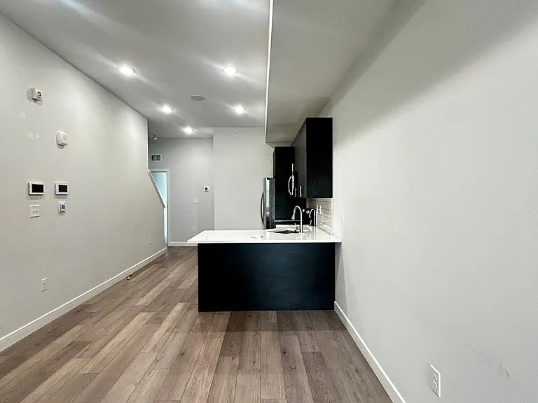2231 N 10th St #3 — Photo 3