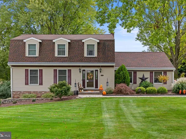 40 Whipporwill Dr, Lancaster, PA 17603