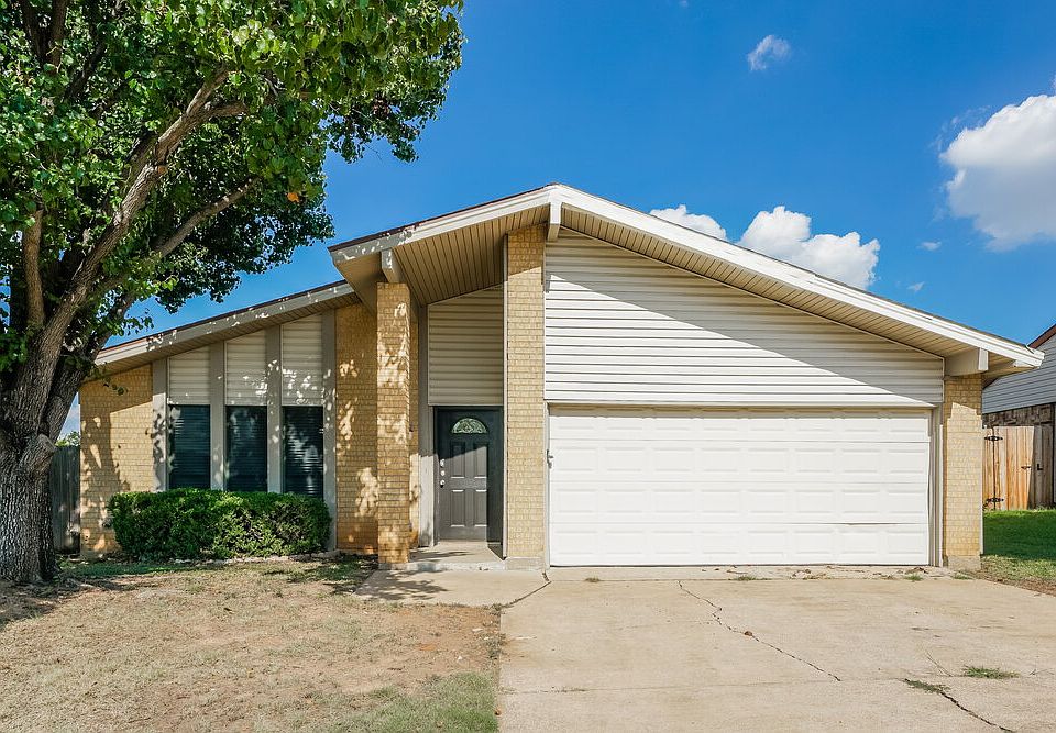 1st image of 4209 Glen Pines Dr