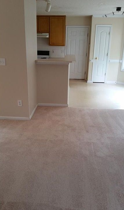 2nd image of 4662 Mitchells Ridge Dr