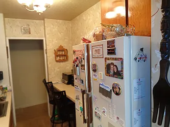 Sold by Thomas Lipovetsky, LREB