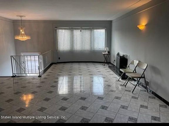 2nd image of 15 Furness Pl #3