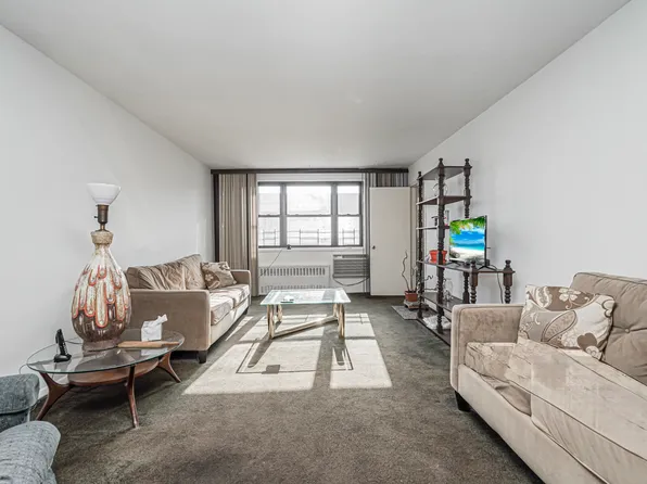 3845 Shore Parkway image 6 of 18