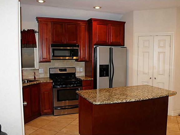 4th image of 3729 Despaux Dr