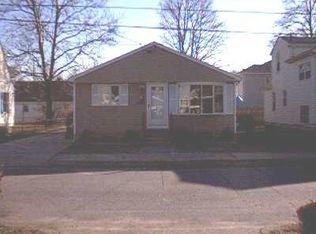 149 Evergreen St, Pawtucket, RI 02861