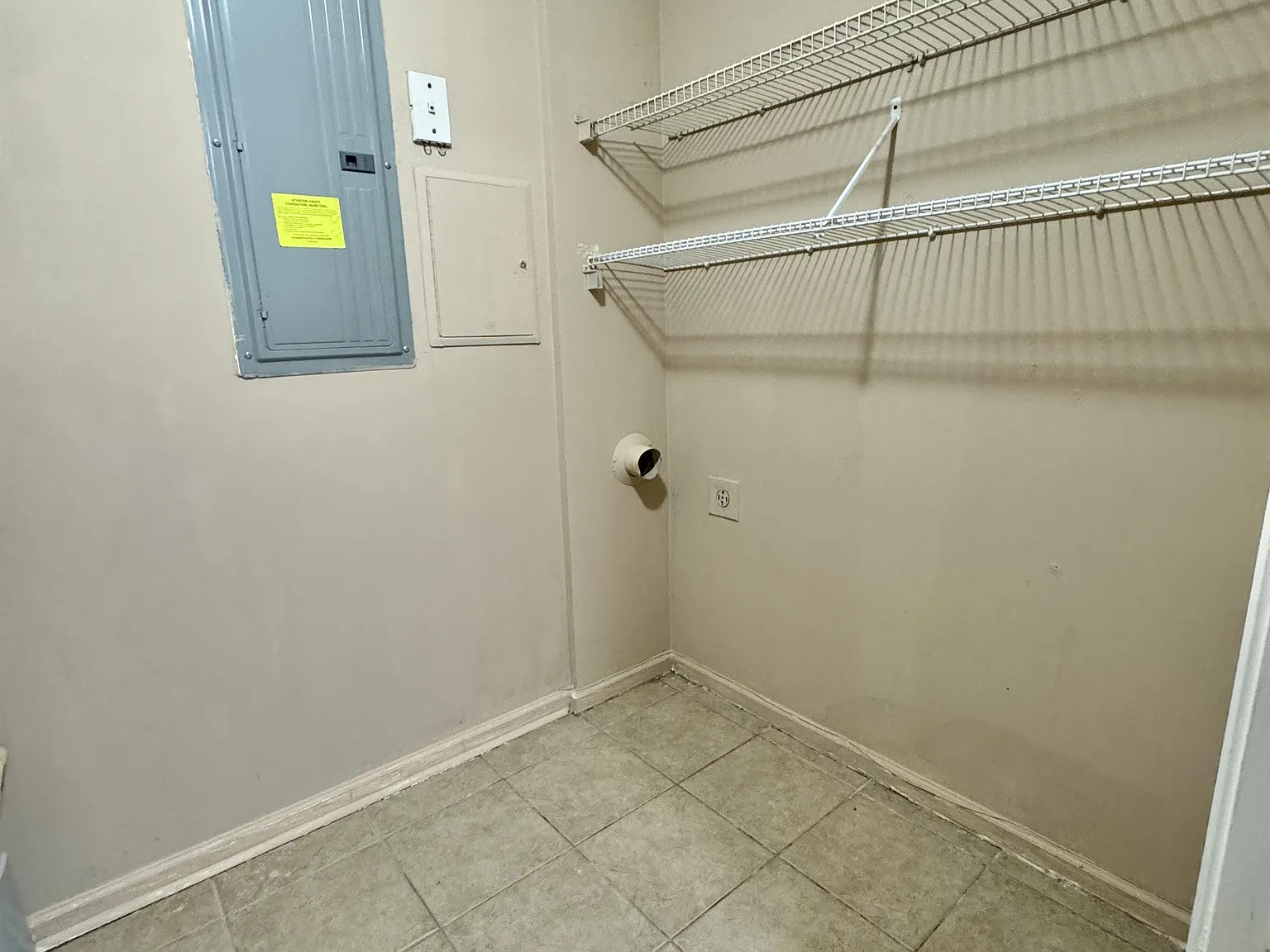 11101 Waldrop Pl - 1 — Photo 3