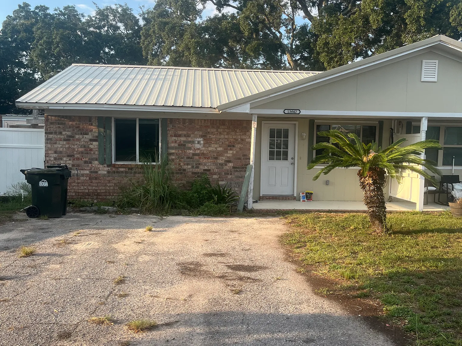 2 bed, 750 sqft, $1,300 — Photo 1