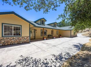 28079 Twisted Oak Rd, Keene, CA 93531