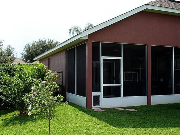Screened in Lanai