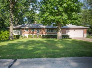 12162 Blackhall Dr, Saint Louis, MO