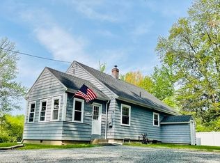 7 Loomis Rd, Greenfield, MA 01301