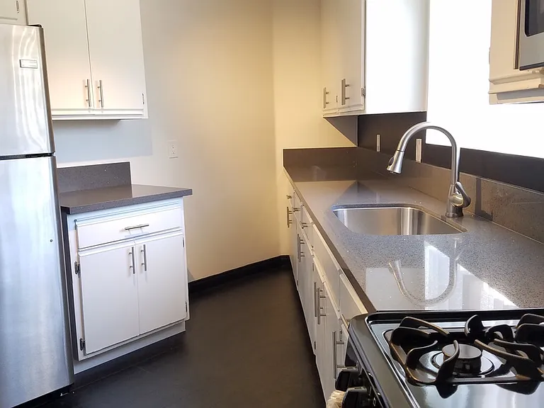 3101 Eagle Rock Blvd — Photo 1
