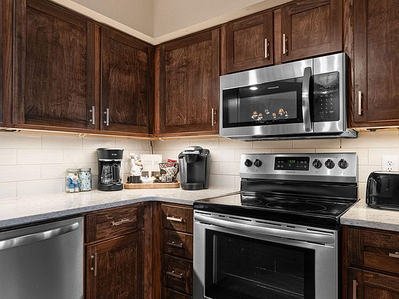 3rd image of 255 Wimbledon Drive #11 BLDG 63