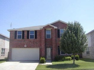 1712 Rialto Way, Justin, TX 76247