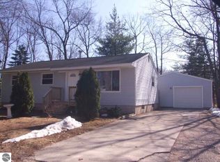 936 Boon St, Traverse City, MI 49686