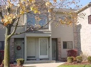 42785 Lilley Pointe Dr, Canton, MI 48187