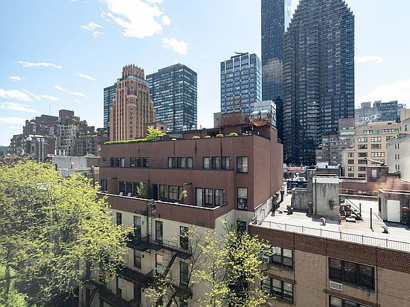 4th image of 340 E 51st St APT 8J