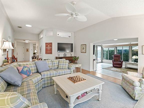 4th image of 16605 SE 85th Langham Ct