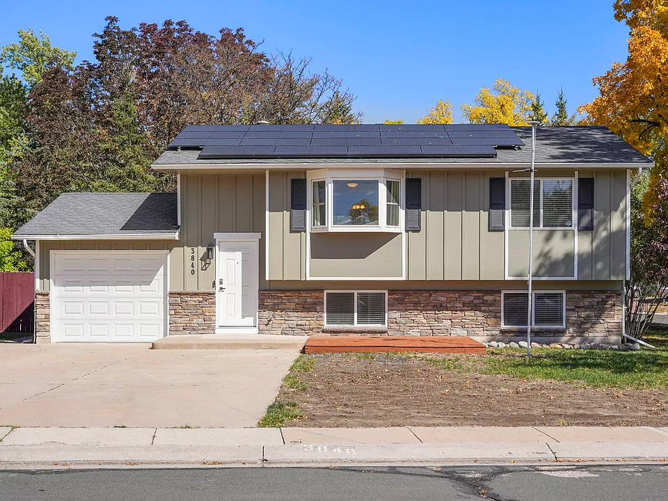 3840 Vaquero Cir S