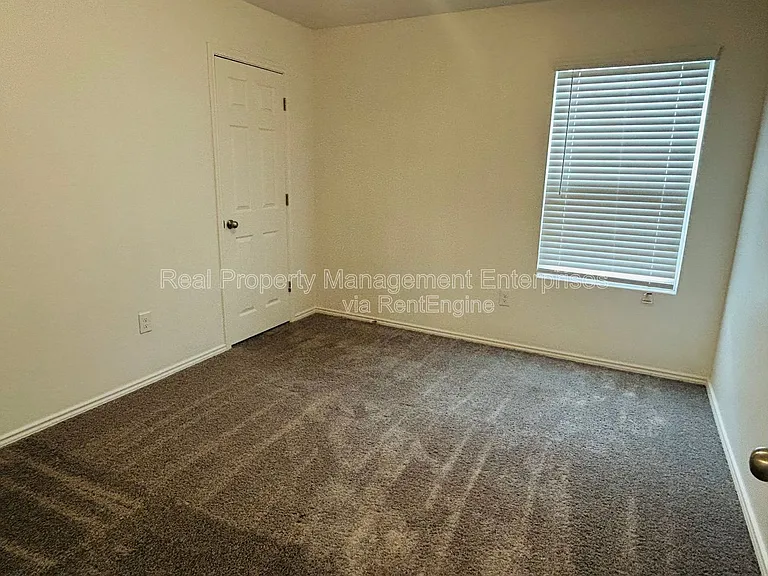 11624 NW 96th St — Photo 26