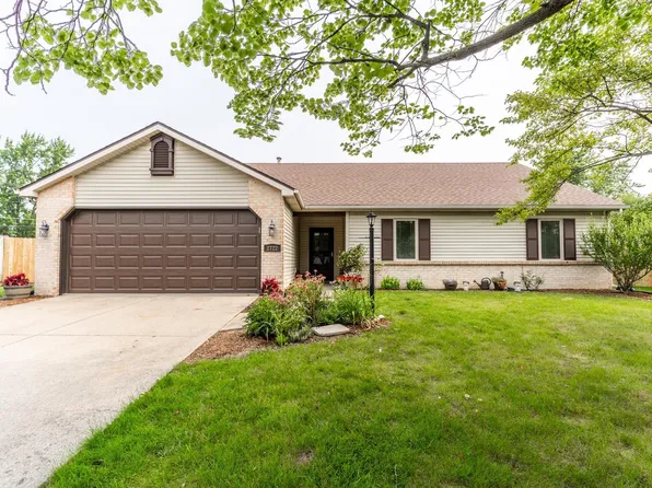 2722 Mounded Ct, Fort Wayne, IN 46815