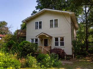 2819 Bundy Rd, Coloma, MI 49038