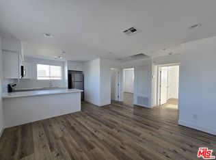 449 W 74th St, Los Angeles, CA 90003