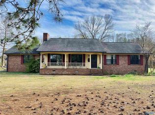 504 Bachelors Chapel Rd, Gadsden, AL 35903