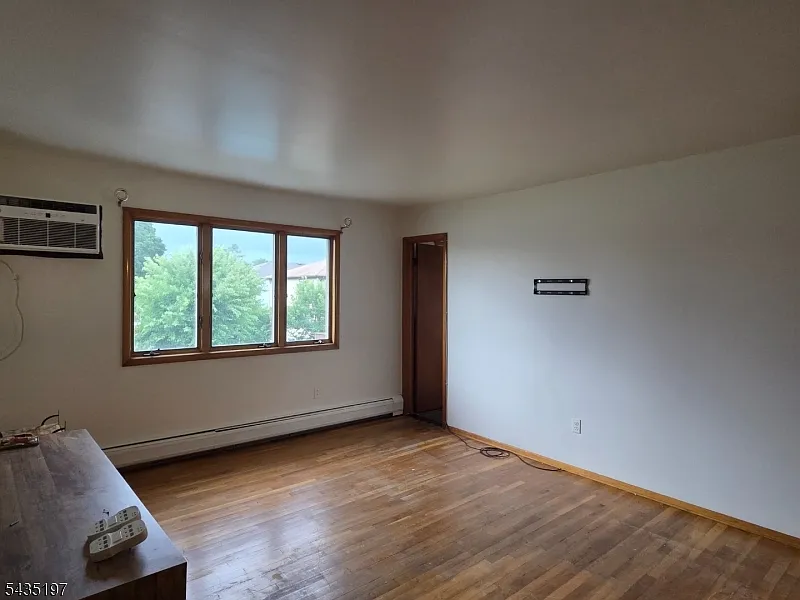 2 bed, 2.0 bath, $2,500 — Photo 2