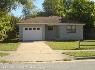 858 S Main Ave, Springfield, MO 65806